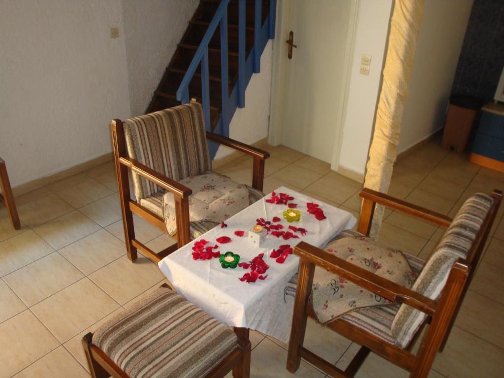 Maria Flora Apartments Creta Habitación foto